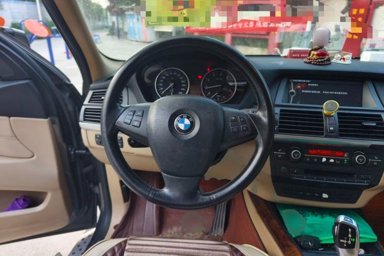 Used BMW X5 2011 xDrive35i Luxury Model Steering Wheel