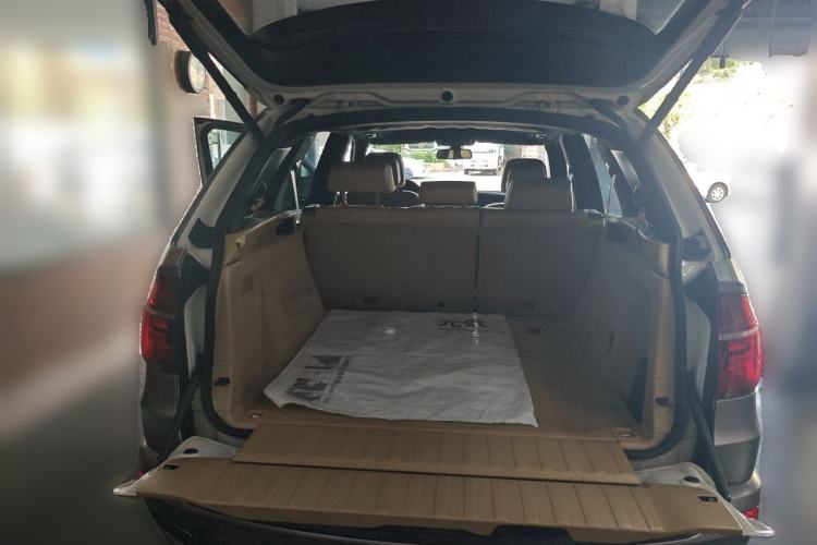 Used BMW X5 2011 xDrive35i M Sport model Trunk