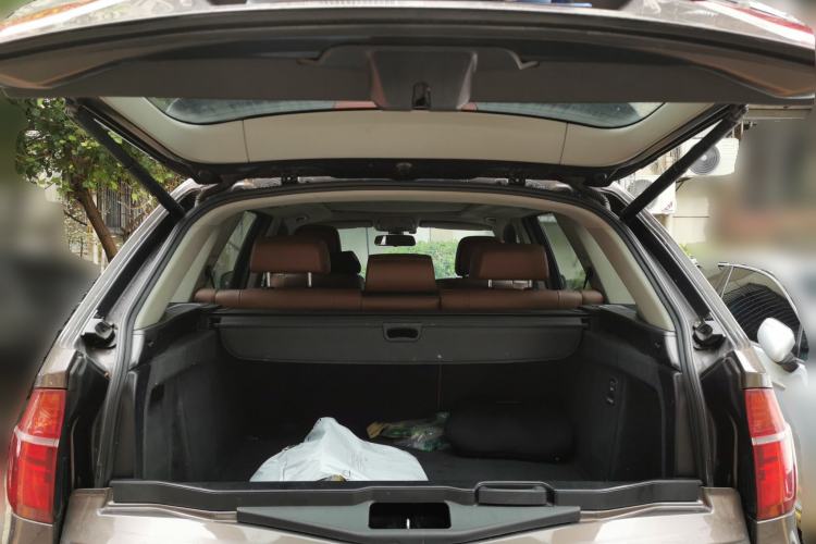 Used BMW X5 2011 xDrive35i Leading Model Trunk