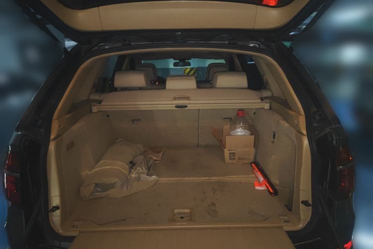 Used BMW X5 2011 xDrive35i Leading Model Trunk