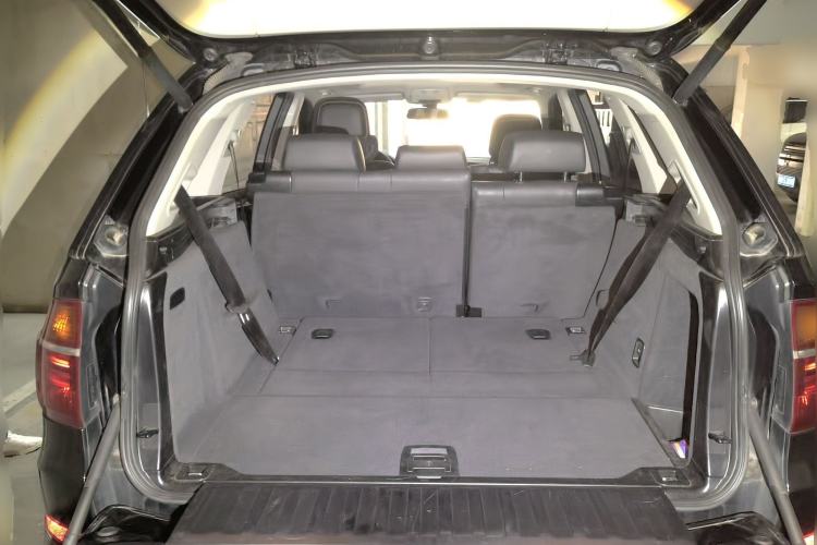 Used BMW X5 2011 xDrive35i Luxury Model Trunk