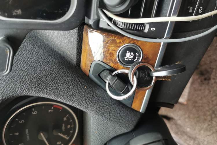 Used BMW X5 2011 xDrive35i Leading Model Vehicle Key