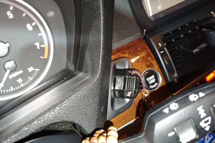 Used BMW X5 2011 xDrive35i Leading Model Vehicle Key
