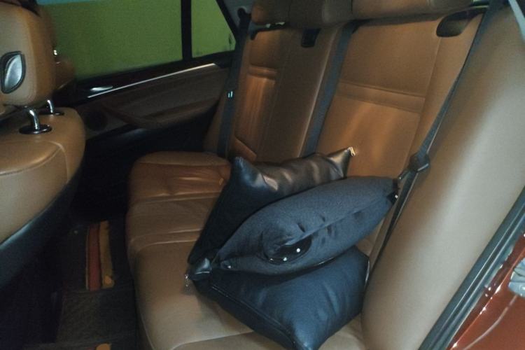 Used BMW X5 2011 xDrive35i Leading Model Left Rear Seat