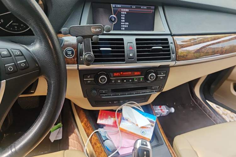Used BMW X5 2011 xDrive35i Luxury Model Audio And AC Panel