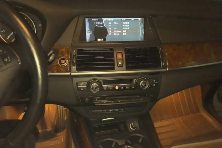 Used BMW X5 2011 xDrive35i Luxury Edition Audio And AC Panel