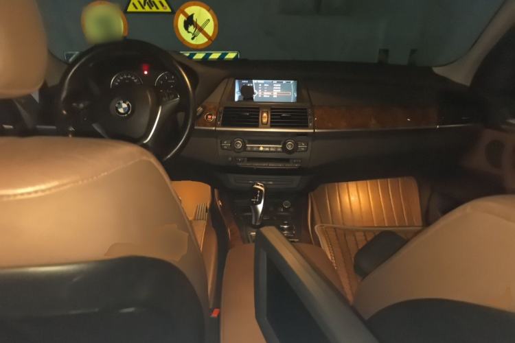 Used BMW X5 2011 xDrive35i Luxury Edition Center Console