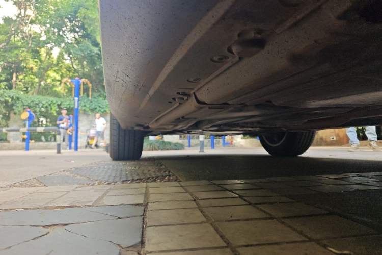 Used BMW X5 2011 xDrive35i Luxury Model Chassis Rear Left