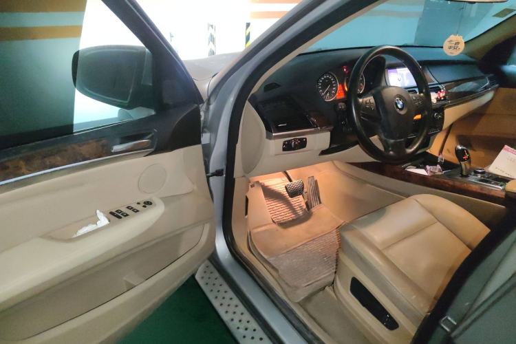 Used BMW X5 2011 xDrive35i Leading Model Driver Seat