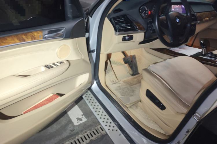 Used BMW X5 2011 xDrive35i Leading Model Driver Seat