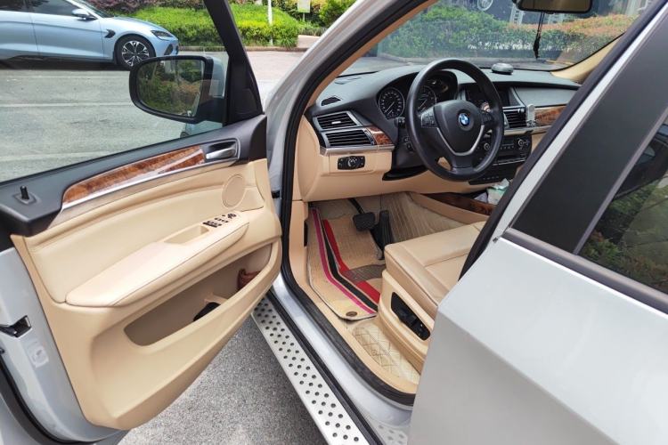 Used BMW X5 2011 xDrive35i Luxury Model Driver Seat