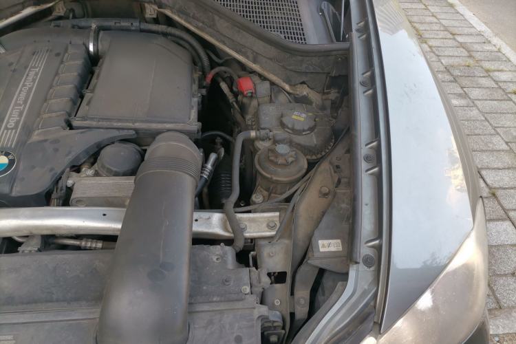 Used BMW X5 2011 xDrive35i M Sport model Engine Bay Left