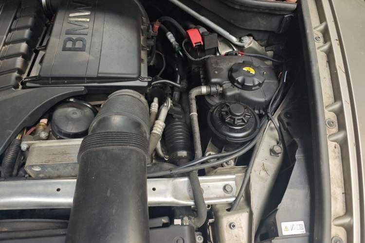Used BMW X5 2011 xDrive35i Luxury Model Engine Bay Left