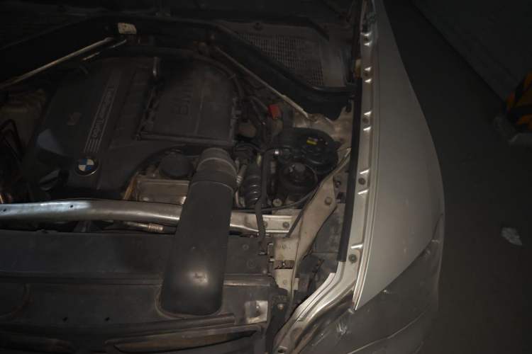 Used BMW X5 2011 xDrive35i Leading Model Engine Bay Left
