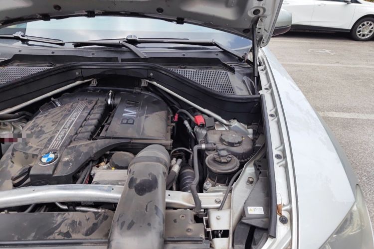 Used BMW X5 2011 xDrive35i Luxury Model Engine Bay Left