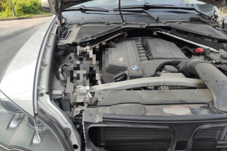 Used BMW X5 2011 xDrive35i Leading Model Engine Bay Right
