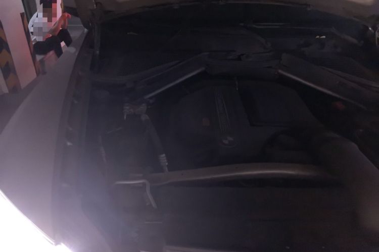 Used BMW X5 2011 xDrive35i Luxury Edition Engine Bay Right