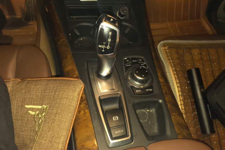 Used BMW X5 2011 xDrive35i Luxury Edition Gear Lever