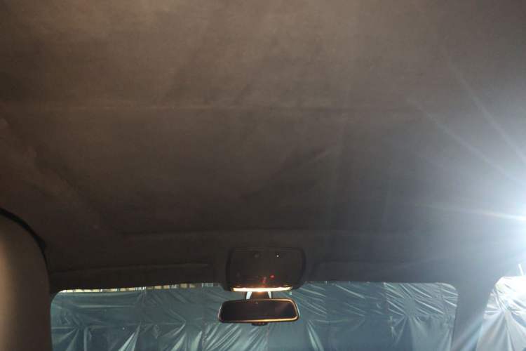 Used BMW X5 2011 xDrive35i Leading Model Headliner