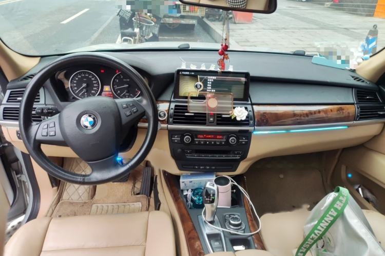 Used BMW X5 2011 xDrive35i Leading Model Interior 2
