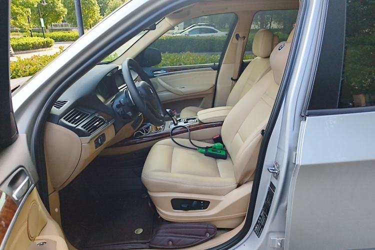 Used BMW X5 2011 xDrive35i Leading Model Left Front Seat
