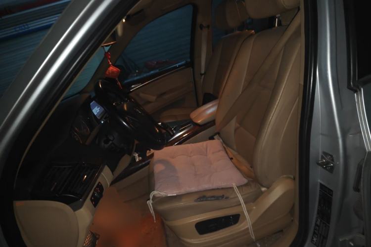 Used BMW X5 2011 xDrive35i Leading Model Left Front Seat