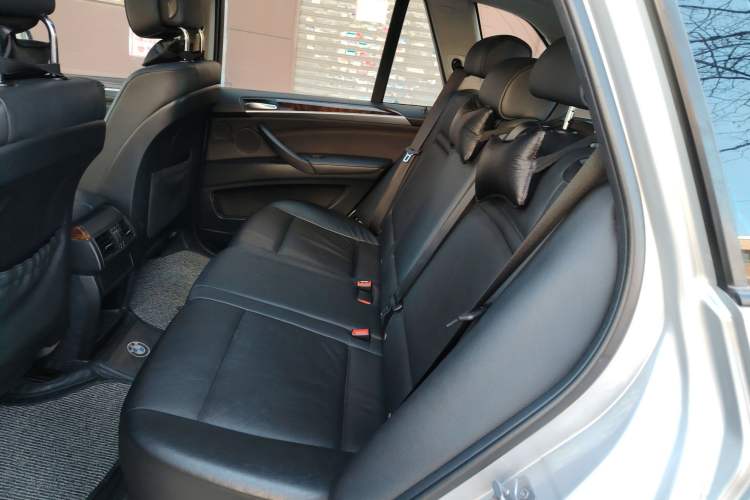 Used BMW X5 2011 xDrive35i Leading Model Left Rear Seat