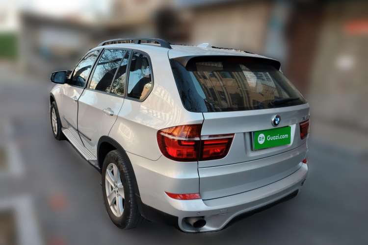 Used BMW X5 2011 xDrive35i Leading Model Rear Left 45 Deg