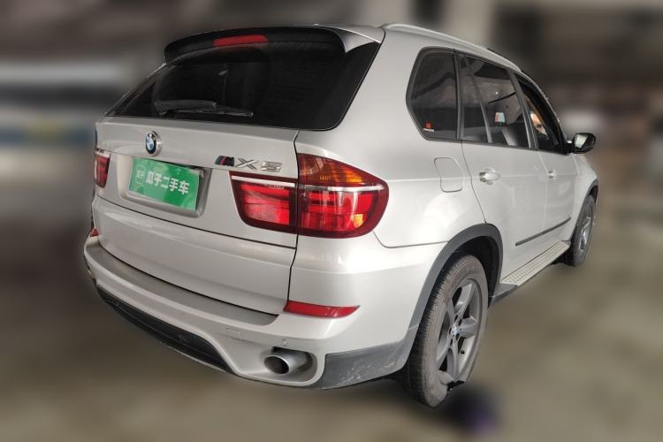 Used BMW X5 2011 xDrive35i Leading Model Rear Right 45 Deg
