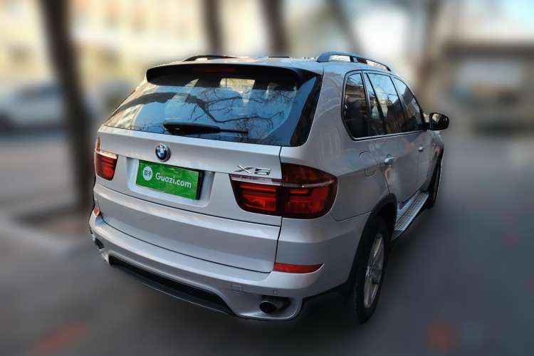 Used BMW X5 2011 xDrive35i Leading Model Rear Right 45 Deg