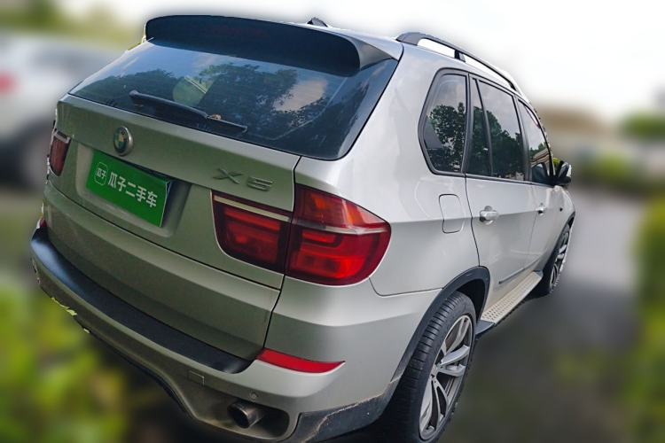 Used BMW X5 2011 xDrive35i Leading Model Rear Right 45 Deg