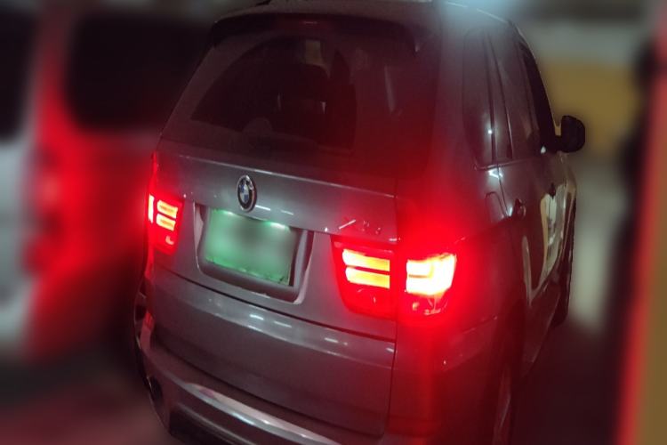 Used BMW X5 2011 xDrive35i Leading Model Rear Right 45 Deg
