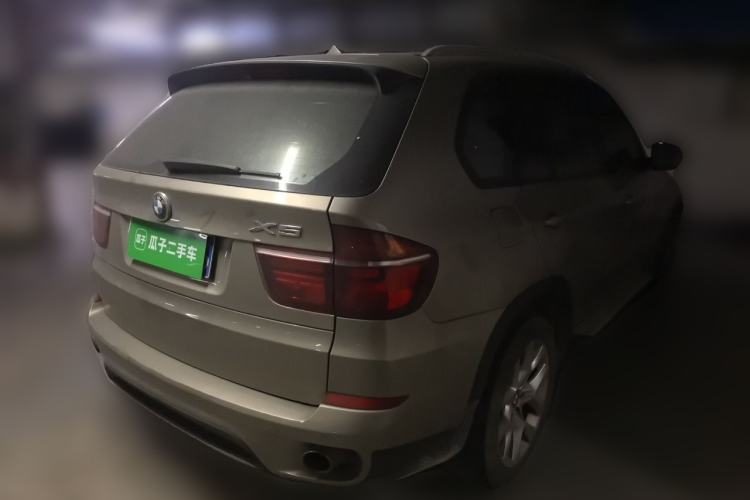 Used BMW X5 2011 xDrive35i Luxury Edition Rear Right 45 Deg
