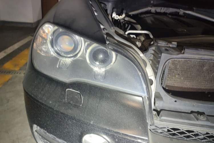 Used BMW X5 2011 xDrive35i Leading Model Right Front Headlight