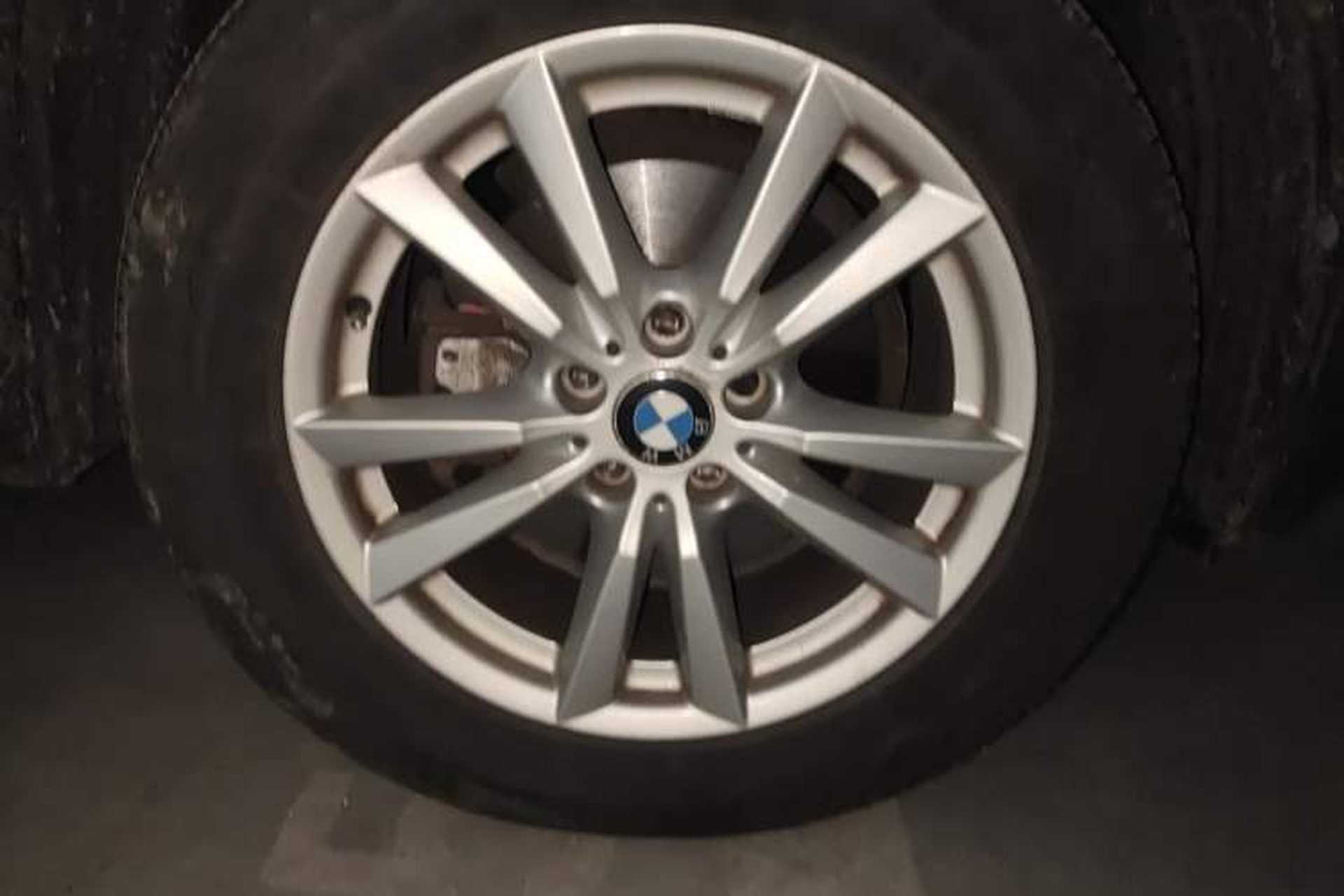 Used BMW X5 2011 xDrive35i Leading Model Right Front Wheel Hub