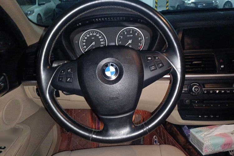Used BMW X5 2011 xDrive35i Leading Model Steering Wheel