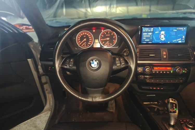 Used BMW X5 2011 xDrive35i Leading Model Steering Wheel