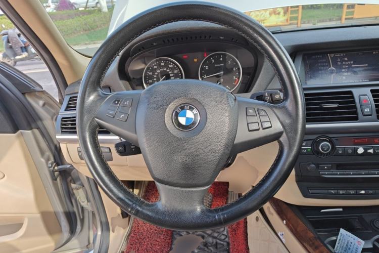 Used BMW X5 2011 xDrive35i Leading Model Steering Wheel