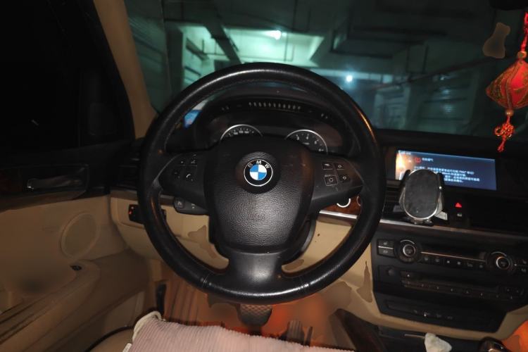 Used BMW X5 2011 xDrive35i Leading Model Steering Wheel