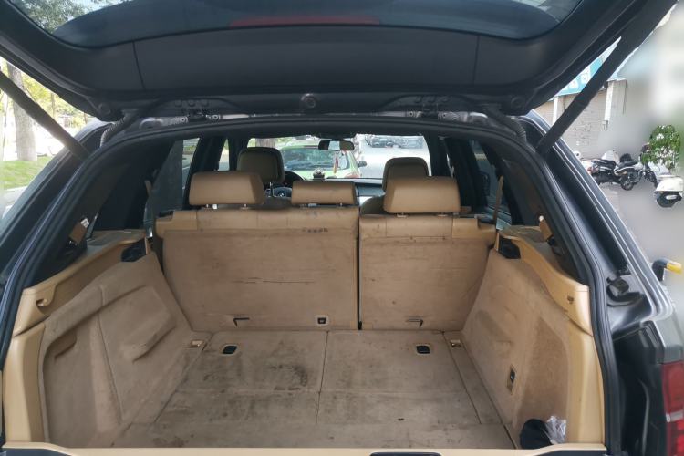 Used BMW X5 2011 xDrive35i M Sport model Trunk