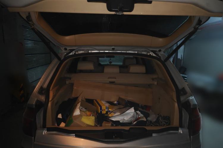 Used BMW X5 2011 xDrive35i Leading Model Trunk