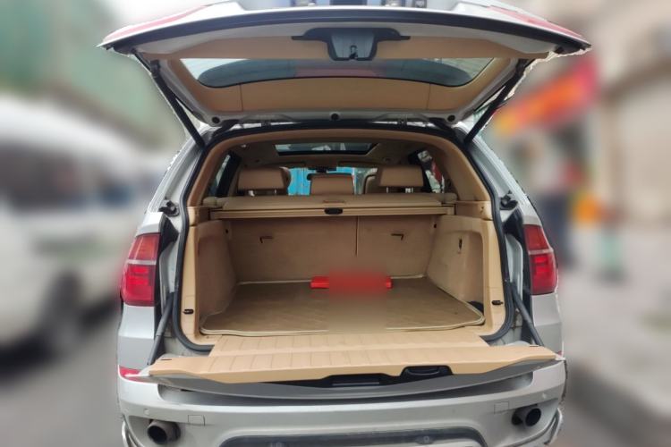 Used BMW X5 2011 xDrive35i Leading Model Trunk