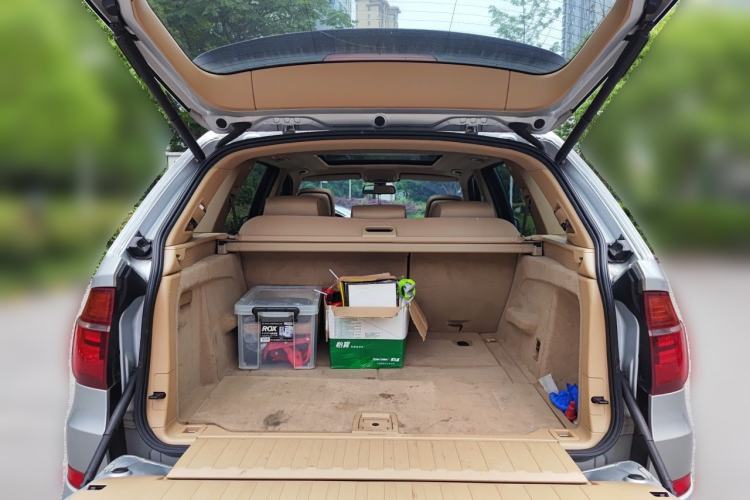 Used BMW X5 2011 xDrive35i Luxury Model Trunk