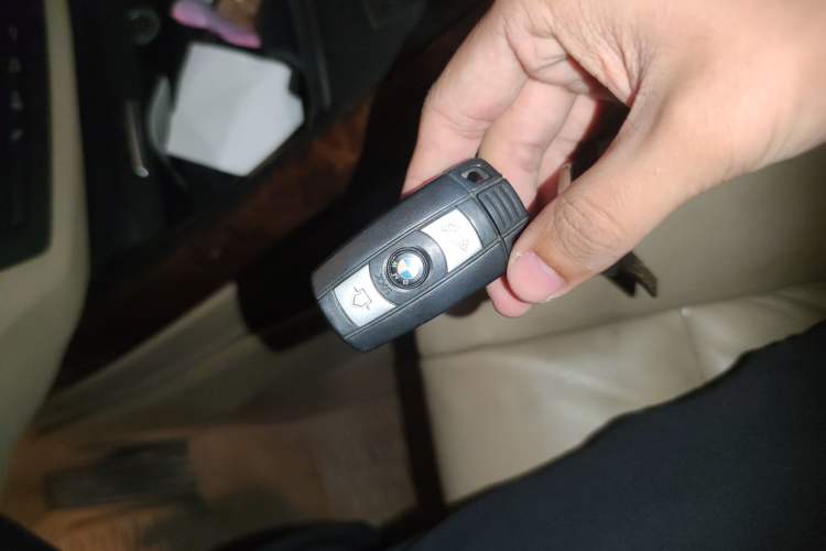 Used BMW X5 2011 xDrive35i Leading Model Vehicle Key
