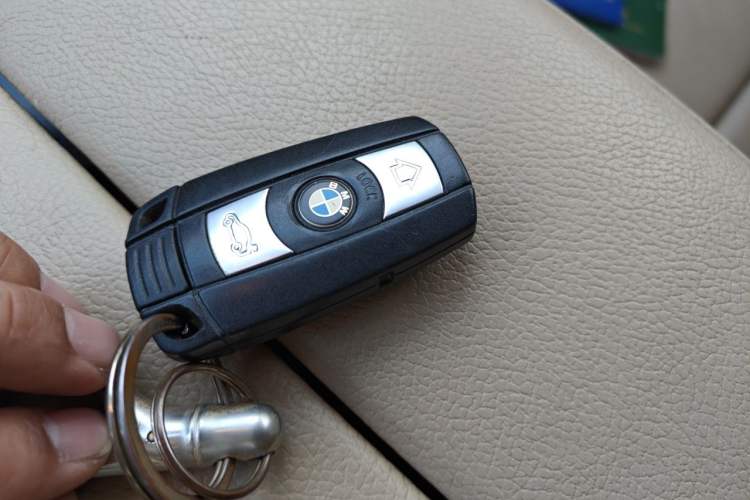 Used BMW X5 2011 xDrive35i Leading Model Vehicle Key