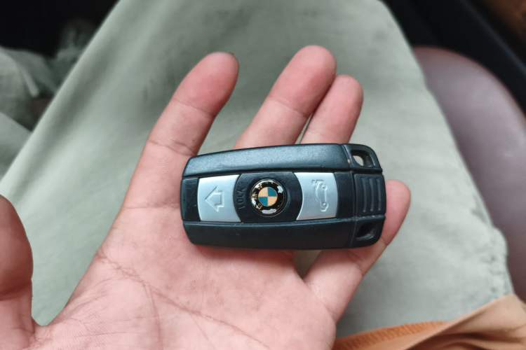 Used BMW X5 2011 xDrive35i Leading Model Vehicle Key