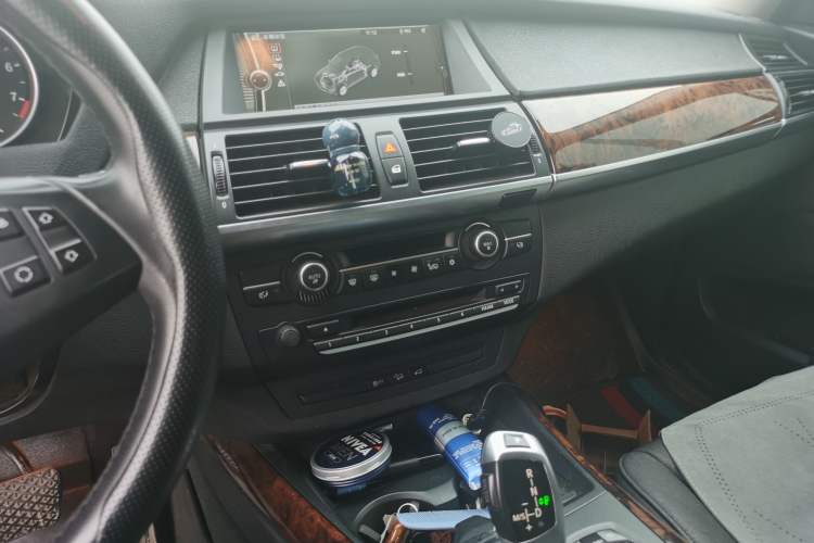 Used BMW X5  Audio And AC Panel
