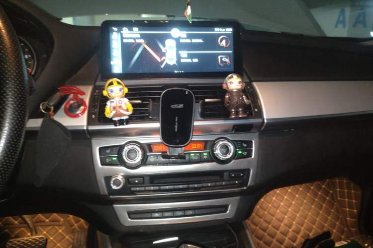 Used BMW X5 2011 xDrive35i Middle East version 5-seater Audio And AC Panel