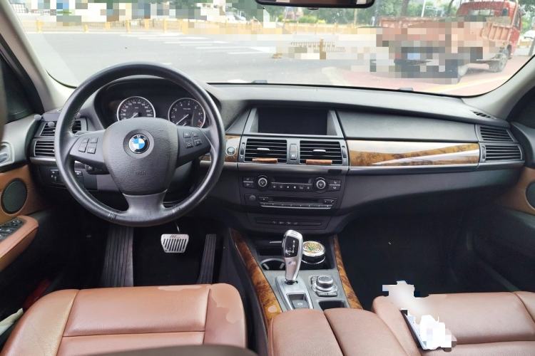 Used BMW X5 2011 xDrive35i Leading Model Center Console