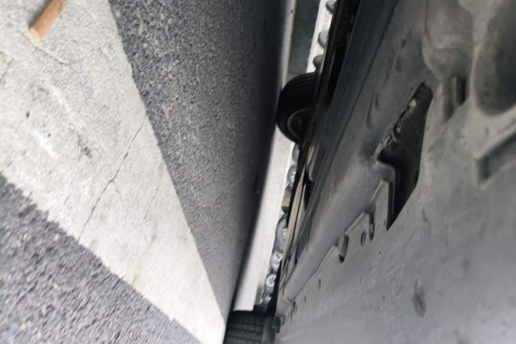 Used BMW X5 2011 xDrive35i Luxury Model Chassis Front Left